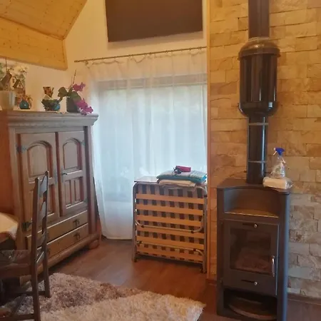Holiday home Conacul Caterinei Casuta Din Povesti *